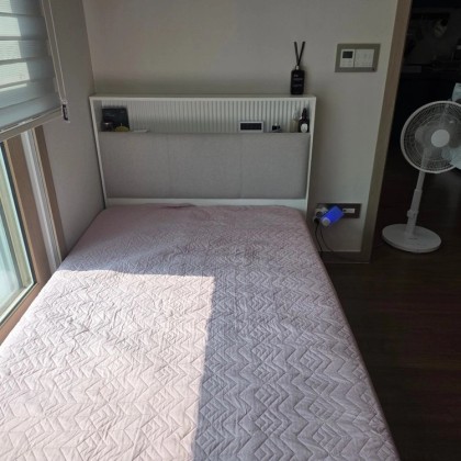 삼익가구 LED 조명 침대프레임 (매트리스는 원하면 드려요)