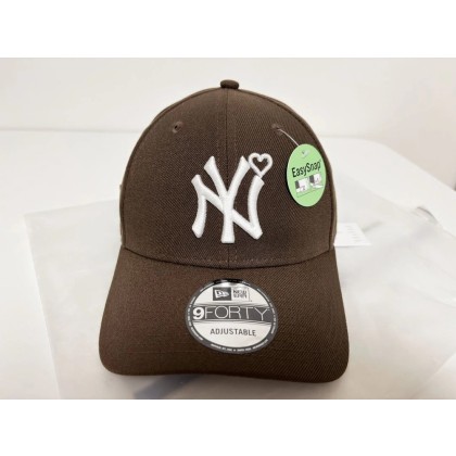 Basicks 뉴에라XMLB 9FORTY 뉴욕 양키즈 캡 모자 브라운