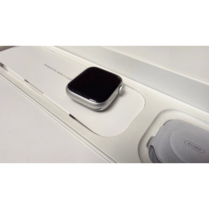 애플워치9 41mm 실버 GPS 판매합니다.